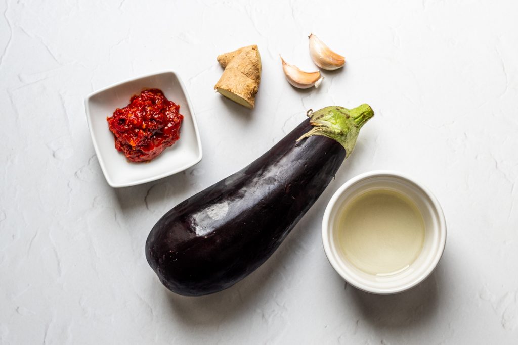 Ingredients for aubergine in chilli bean paste
