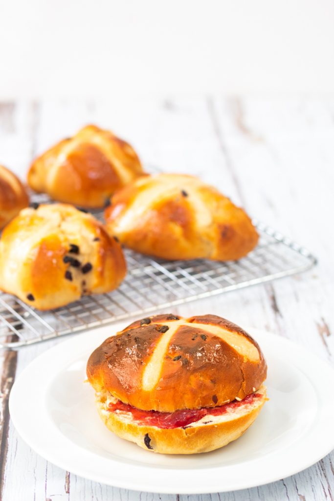 hot cross buns