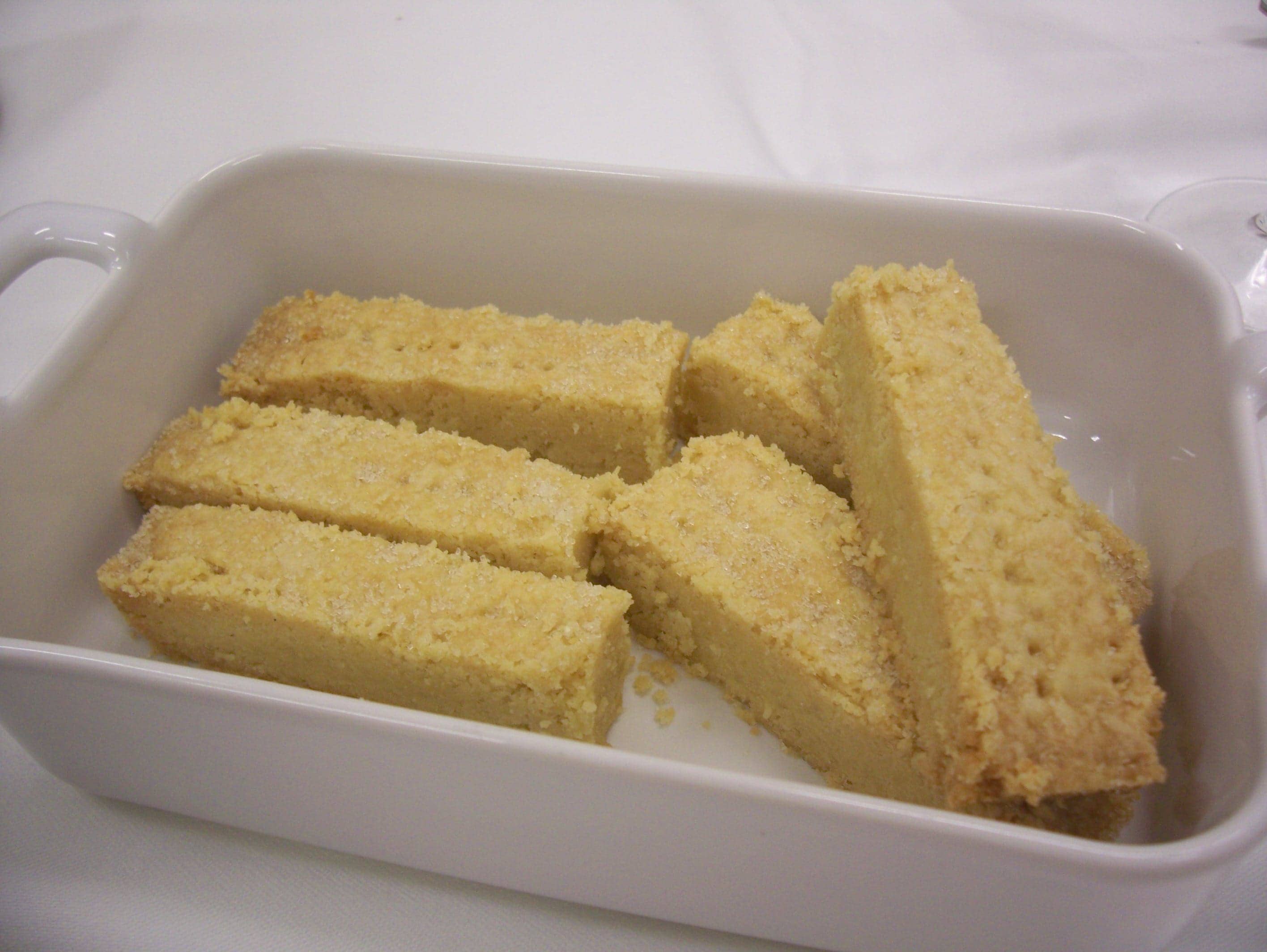 100_4123 Shortbread biscuits in a bowl