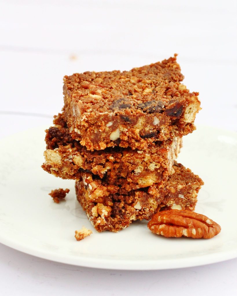 Nut and sultana refrigerator bars