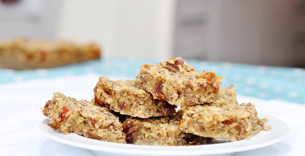 Date and Banana Oaty Bars date-and-banana-oaty-bars-2