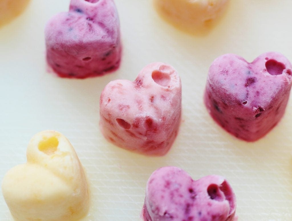 Frozen yoghurt hearts