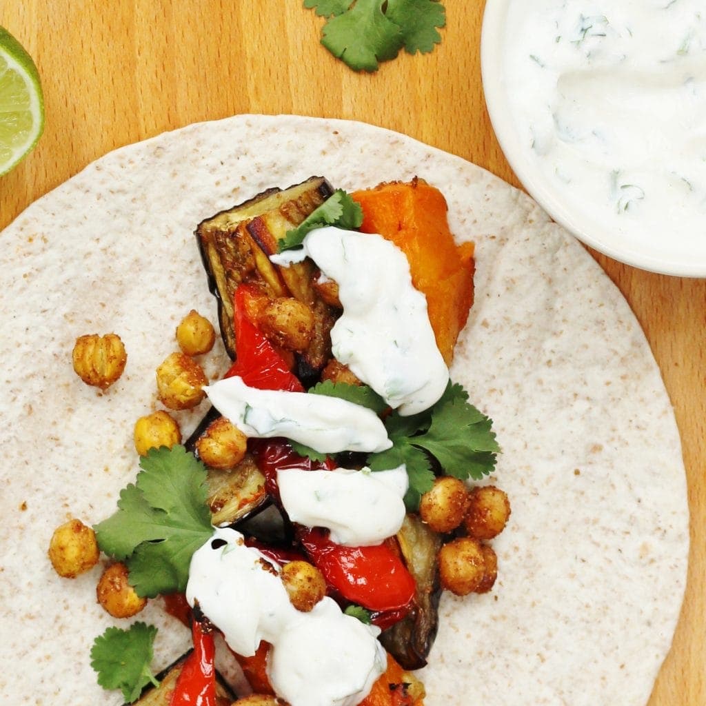 Spiced chickpea tacos with yougurt sauce