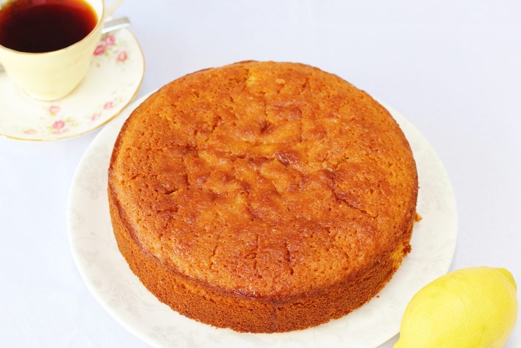Olive oil lemon drizzle cake