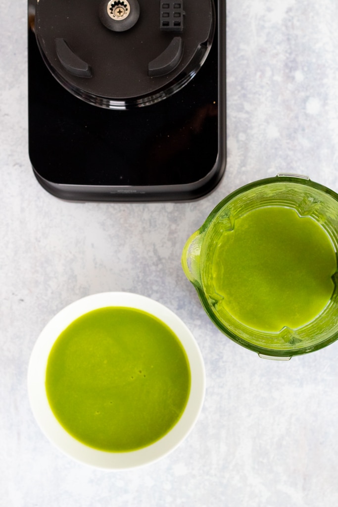 Froothie Evolve high speed blender review and bowl of green soup